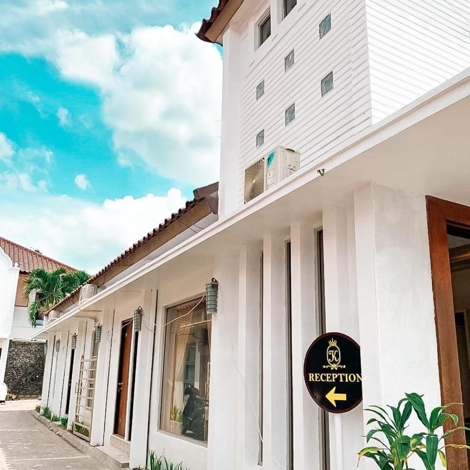 Kartiko Palagan Eksklusif Yogyakarta Hotel Kejayan Екстериор снимка